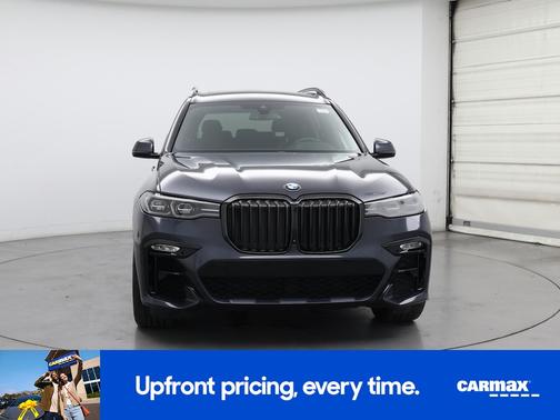 Gray 2020 BMW X7 xDrive40i