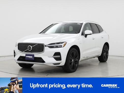 2023 Volvo XC60 Recharge Plug-In Hybrid T8 Plus Bright Theme