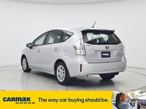 2013 Toyota Prius v Two