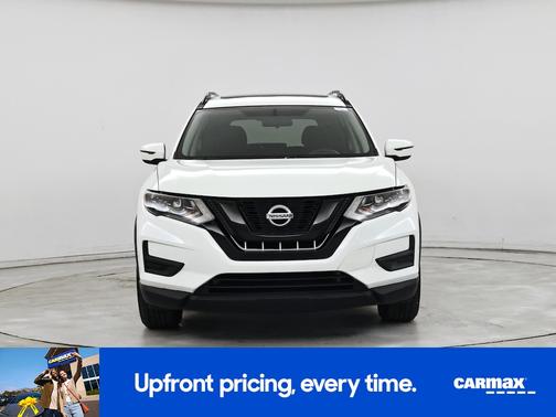 White 2017 Nissan Rogue SV