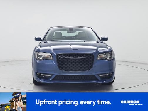 2023 Chrysler 300 Touring L