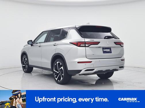 2023 Mitsubishi Outlander SE