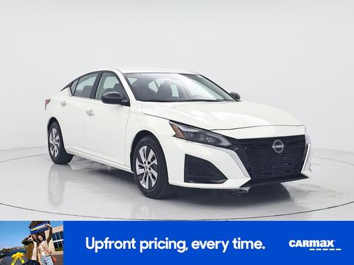 White 2025 Nissan Altima S