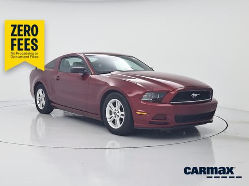 Red 2014 Ford Mustang