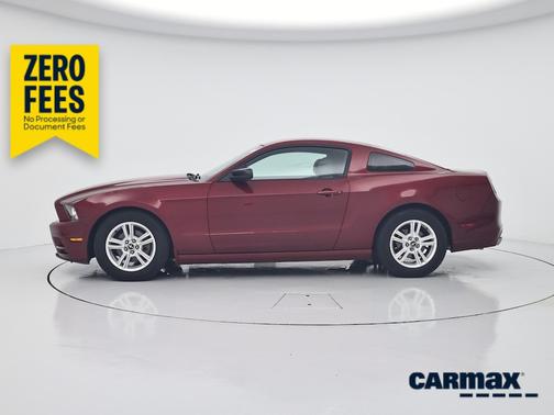 Red 2014 Ford Mustang