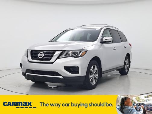 2019 Nissan Pathfinder SV
