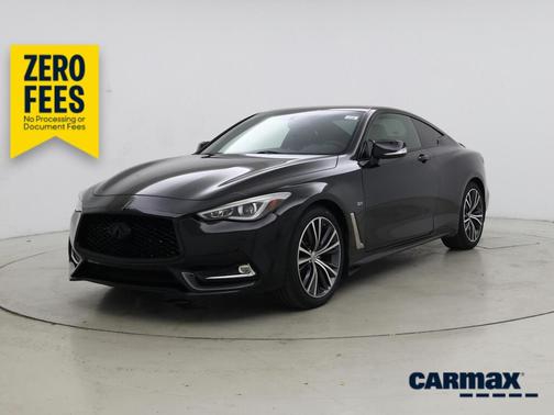 Black 2018 INFINITI Q60 Luxe