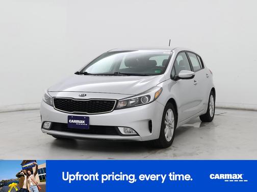 2017 Kia Forte5 LX