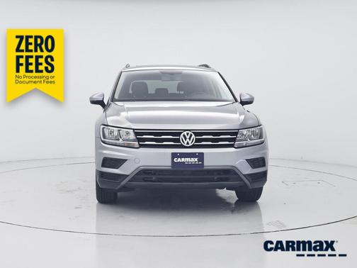 Silver 2019 Volkswagen Tiguan SE