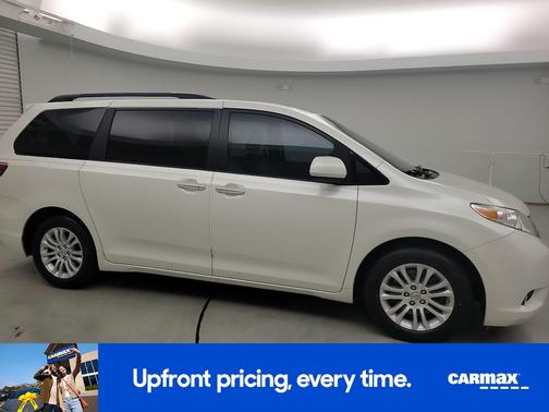 2017 Toyota Sienna XLE