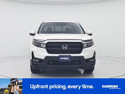 White 2025 Honda Ridgeline RTL
