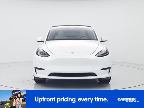 White 2024 Tesla Model Y Long Range