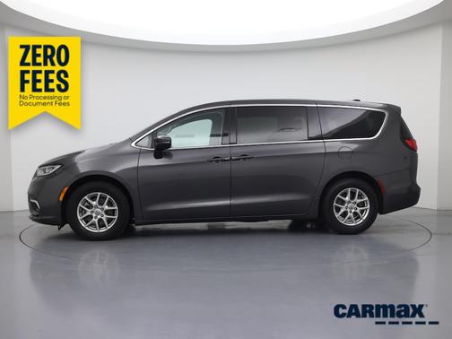 Gray 2023 Chrysler Pacifica Touring L