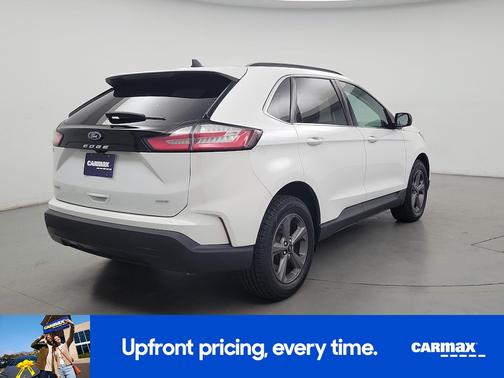 White 2022 Ford Edge SEL