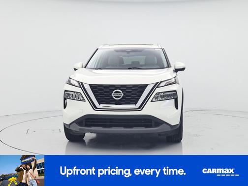 White 2021 Nissan Rogue SV