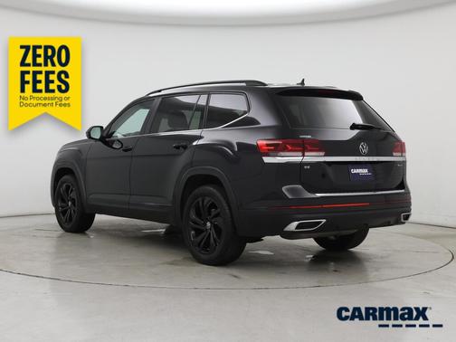 Black 2023 Volkswagen Atlas SE w/Tech