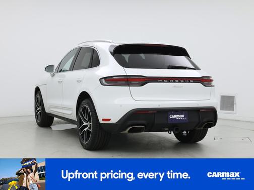 2022 Porsche Macan Base (PDK)