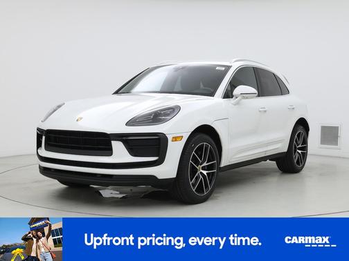 2022 Porsche Macan Base (PDK)