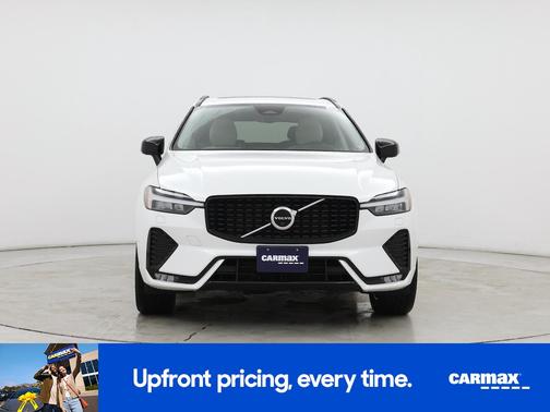 2023 Volvo XC60 B5 Plus Dark Theme