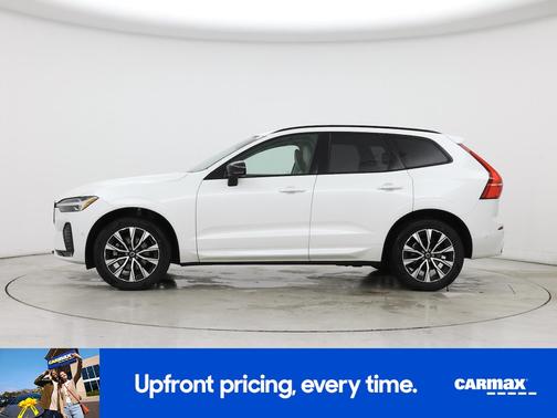 2023 Volvo XC60 B5 Plus Dark Theme