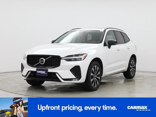 2023 Volvo XC60 B5 Plus Dark Theme