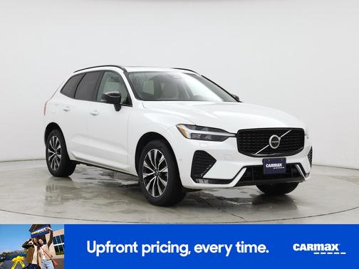 2023 Volvo XC60 B5 Plus Dark Theme