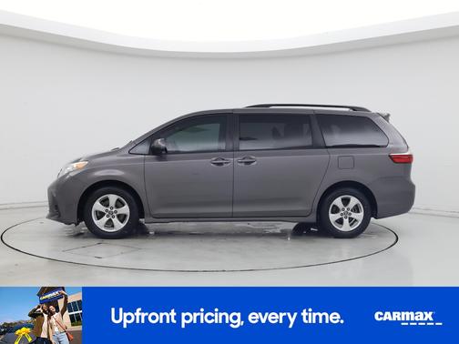 2019 Toyota Sienna LE