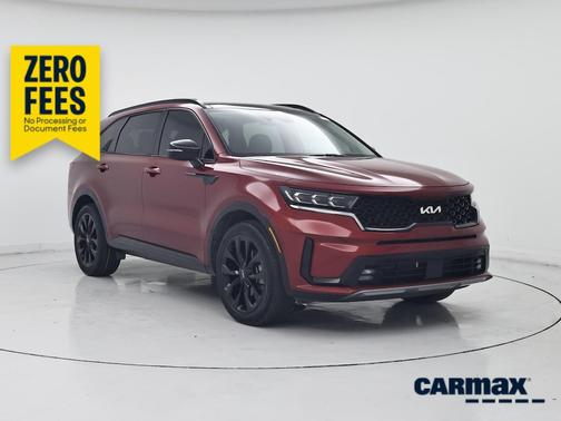Red 2022 Kia Sorento SX