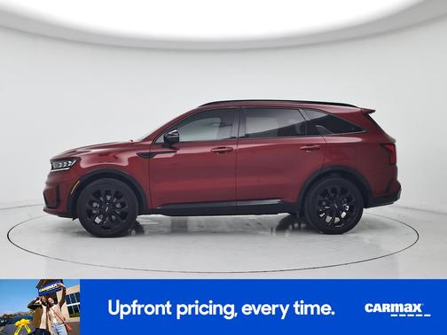 Red 2022 Kia Sorento SX