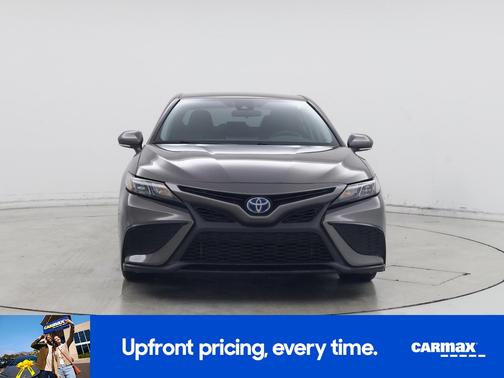 2022 Toyota Camry Hybrid SE