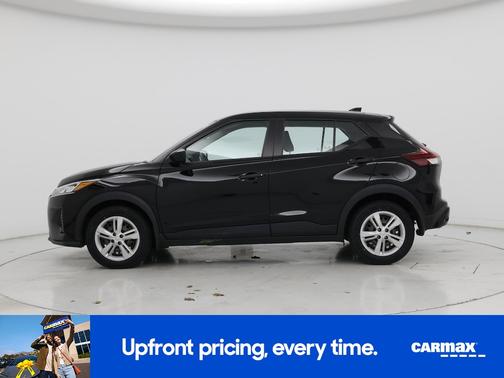 Black 2024 Nissan Kicks S