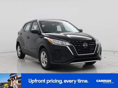 Black 2024 Nissan Kicks S