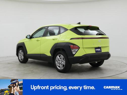 Green 2025 Hyundai KONA SE