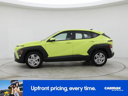Green 2025 Hyundai KONA SE