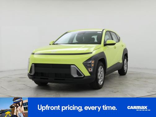 Green 2025 Hyundai KONA SE