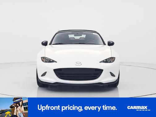 White 2016 Mazda MX-5 Miata Club
