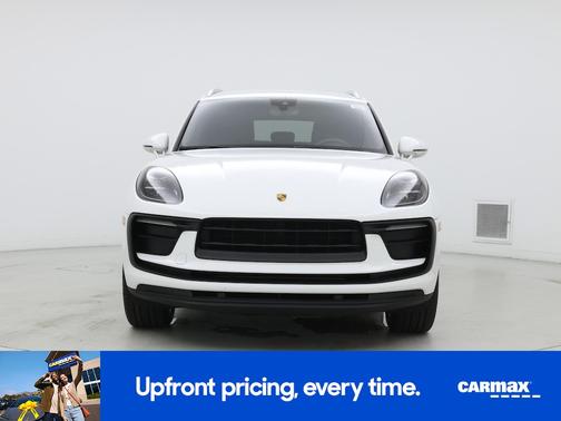 2022 Porsche Macan Base (PDK)