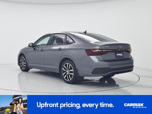Gray 2025 Volkswagen Jetta SE