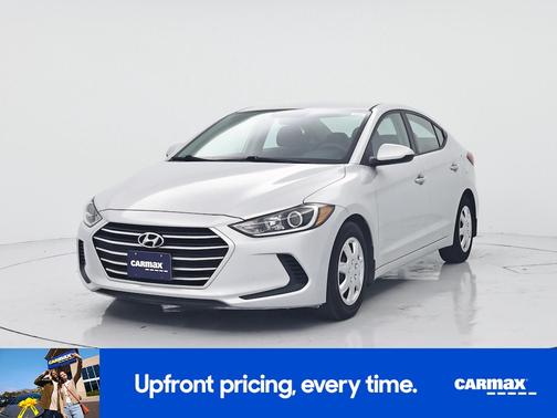 Silver 2018 Hyundai ELANTRA SE