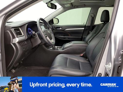 Silver 2016 Toyota Highlander XLE