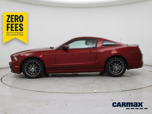 Red 2014 Ford Mustang