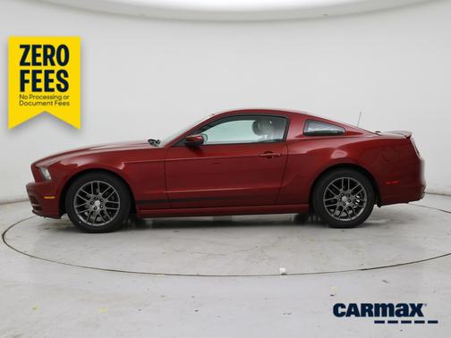 Red 2014 Ford Mustang