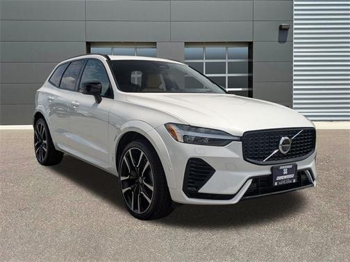 2024 Volvo XC60 Recharge Plug-In Hybrid T8 Ultimate Dark