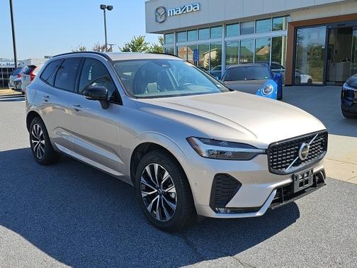 2025 Volvo XC60 B5 Plus