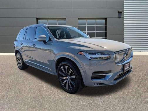 2025 Volvo XC90 B6 Plus 7-Seater