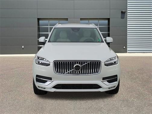 2024 Volvo XC90 B6 Ultimate Bright 7-Seater