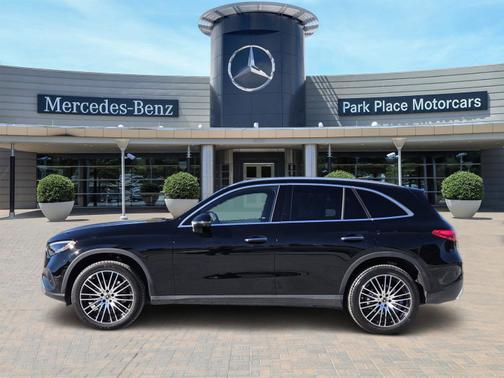 2023 Mercedes-Benz GLC 300 Base