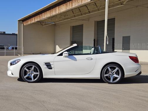 2020 Mercedes-Benz SL 550 Base