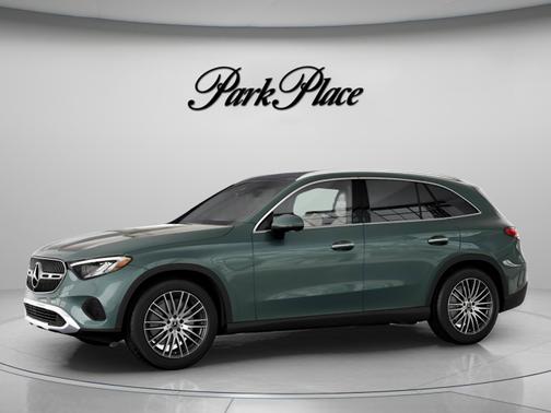 Verde Silver Metallic 2026 Mercedes-Benz GLC 300 Base