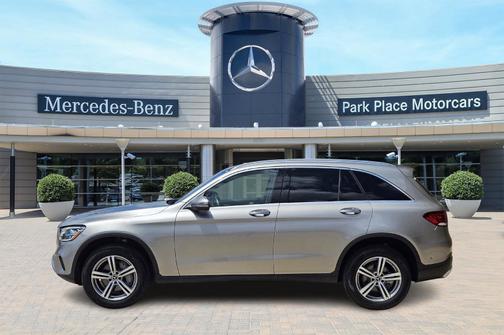 2022 Mercedes-Benz GLC 300